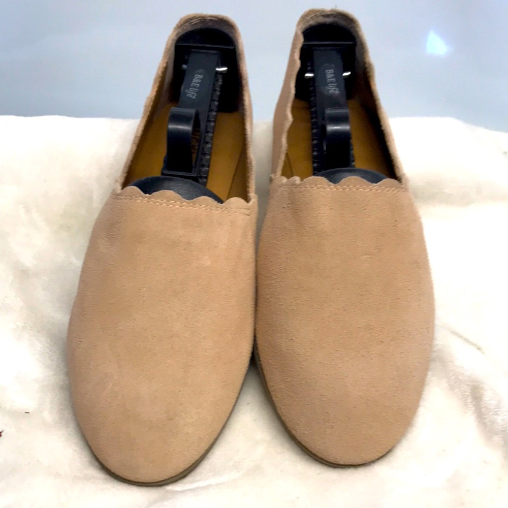 Lucky Brand Scalloped Cloeey flats